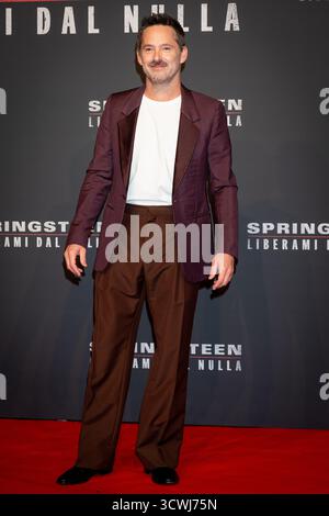 Rom, Italien. Oktober 2025. Scott Cooper nimmt an der italienischen Premiere von „Springsteen: Deliver Me from Nowhere“ im Space Cinema Moderno in Rom Teil. Quelle: SOPA Images Limited/Alamy Live News Stockfoto