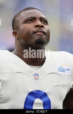 Baltimore, MD, USA. Oktober 2025. Los Angeles Rams Linebacker Byron Young vor einem Spiel gegen die Baltimore Ravens im M&T Bank Stadium in Baltimore, MD. Foto/Mike Buscher/Cal Sport Media. Quelle: csm/Alamy Live News Stockfoto