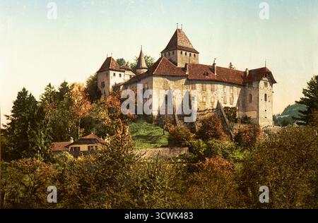 Kolourisiertes Archivfoto aus dem späten 19. Jahrhundert, das das Schloss Blonay im Kanton Vauld in der Schweiz zeigt Stockfoto