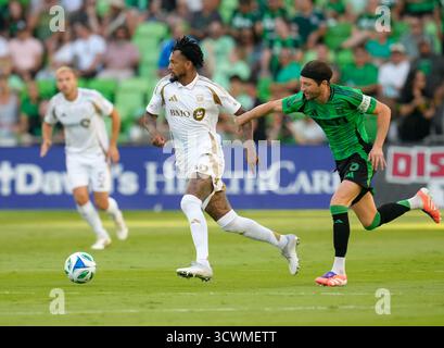 Austin, Texas, USA. Oktober 2025. Los Angeles FC Mittelfeldspieler JAILSON (16) spielt gegen Austin FC Mittelfeldspieler ILIE SANCHEZ (6) während eines Major League Soccer Matches zwischen Austin FC und Los Angeles FC am 12. Oktober 2025 in Austin, Texas. Austin FC gewann mit 1:0. (Kreditbild: © Scott Coleman/ZUMA Press Wire) NUR REDAKTIONELLE VERWENDUNG! Nicht für kommerzielle ZWECKE! Quelle: ZUMA Press, Inc./Alamy Live News Stockfoto