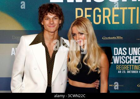 Mason Thames und McKenna Grace beim Special Screening zum Kinofilm All das Ungesagte zwischen uns - Bedauern Sie im Zoo Palast. Berlin, 12.10.2025 *** Mason Thames und McKenna Grace bei der Sondervorführung des Films All das Ungesagte zwischen uns Regretting You im Zoo Palast Berlin, 12 10 2025 Foto:XA.xBuggex/xFuturexImagex Regretting 5063 Stockfoto