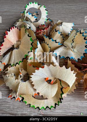 Nach dem Anspitzer zum Schärfen von Farbstiften Stockfoto