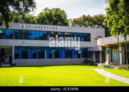 Chengdu, China - 28. September 2018: Gebäude außen an der Chengdu Research Base of Giant Panda Breeding. Stockfoto