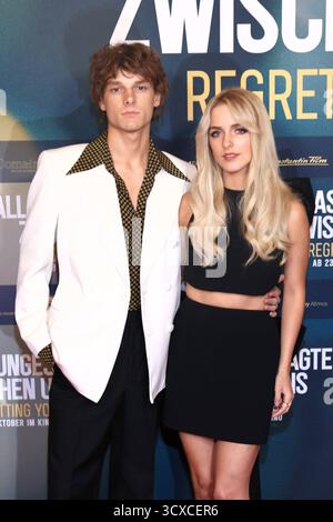 12.10.2025, Mason Thames und McKenna Grace zum Fan Event von all das Ungesagte zwischen uns, Regretting You, Zoo Palast, Berlin *** 12 10 2025, Mason Thames und McKenna Grace auf der Fanveranstaltung von All das Ungesagte zwischen uns, Regretting You, Zoo Palast, Berlin, Berlin Stockfoto