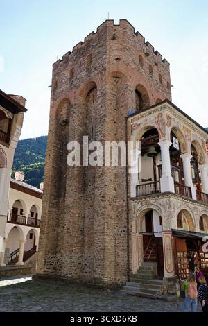 Das Kloster Rila, UNESCO-Weltkulturerbe, befindet sich im Naturpark Rila Kloster im Rila-Gebirge, Bulgarien. Stockfoto