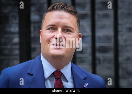 London, Großbritannien. Oktober 2025. Wes Streeting, Gesundheitsminister, Abgeordneter Ilford North. Die Minister nehmen an der Kabinettssitzung der Regierung in der Downing Street, London, teil. Quelle: Imageplotter/Alamy Live News Stockfoto