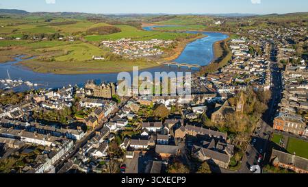 Blick aus der Vogelperspektive auf die Stadt Kircudbright, Dumfries und Galloway, Schottland Stockfoto