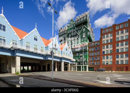 Zaanstad, postmoderne Architektur // Zaanstad, postmoderne Architektur Stockfoto