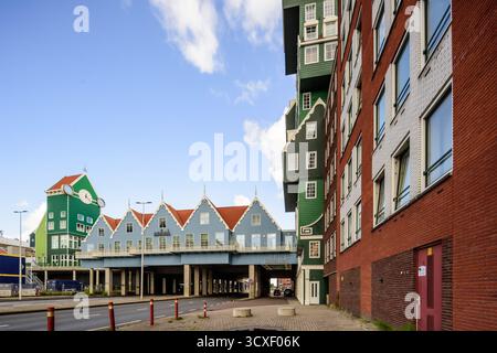 Zaanstad, postmoderne Architektur // Zaanstad, postmoderne Architektur Stockfoto