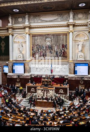 Saint Ouen, Paris, Frankreich. Oktober 2025. Premierminister Sébastien Lecornu hat am Dienstag, den 14. Oktober, in Paris seine allgemeine Grundsatzerklärung vor der Nationalversammlung abgegeben. (Kreditbild: © Sadak Souici/ZUMA Press Wire) NUR REDAKTIONELLE VERWENDUNG! Nicht für kommerzielle ZWECKE! Stockfoto