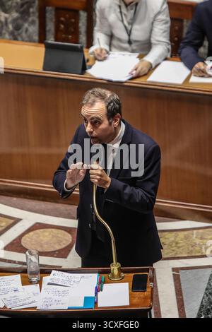 Saint Ouen, Paris, Frankreich. Oktober 2025. Premierminister Sébastien Lecornu hat am Dienstag, den 14. Oktober, in Paris seine allgemeine Grundsatzerklärung vor der Nationalversammlung abgegeben. (Kreditbild: © Sadak Souici/ZUMA Press Wire) NUR REDAKTIONELLE VERWENDUNG! Nicht für kommerzielle ZWECKE! Stockfoto