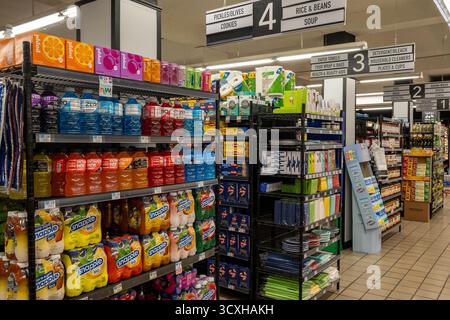 D'Agostino Supermarkt in New York City bietet eine große Auswahl an Produkten, USA 2025 Stockfoto