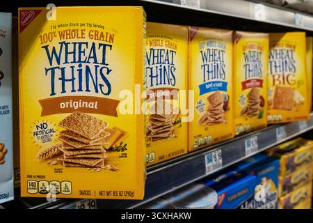 D'Agostino Supermarkt in New York City bietet eine große Auswahl an Produkten, USA 2025 Stockfoto