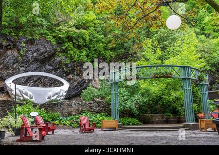 Öffentlicher Bereich, Petit-Champlain District, Old Quebec, Kanada. Stockfoto