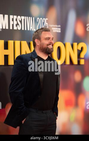 London, Vereinigtes Königreich. Oktober 2025. Dan Lawrence auf dem roten Teppich beim BFI Film Festival Premiere von „Is This Thing On?“. Cristina Massei/Alamy Live News Stockfoto