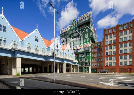 Zaanstad, postmoderne Architektur // Zaanstad, postmodernistische Architektur *** Zaanstad, postmodernistische Architektur Zaanstad, postmodernistische Architektur Stockfoto