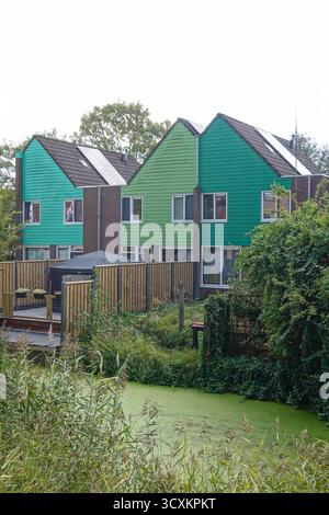 Zaanstad, Wohnbau // Zaanstad, Reihenhäuser *** Zaanstad, Wohngebäude Zaanstad, Reihenhäuser Stockfoto