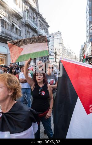 Vigo, Spanien. Oktober 2025. Eine Kundgebung zur Verteidigung der Menschenrechte in Palästina, ausgelöst durch den Völkermord der israelischen Regierung, organisiert von Gewerkschaften im ganzen Land, die zu einem Generalstreik zur Teilnahme an den Protesten aufrufen. Quelle: Xan Gasalla/Alamy Live News Stockfoto