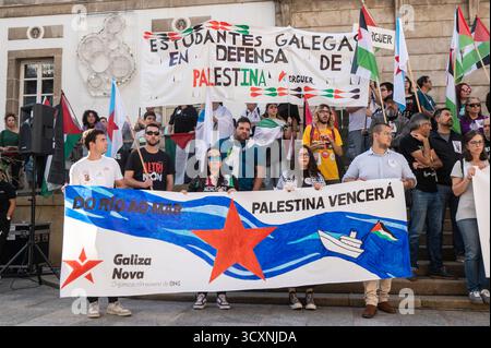 Vigo, Spanien. Oktober 2025. Eine Kundgebung zur Verteidigung der Menschenrechte in Palästina, ausgelöst durch den Völkermord der israelischen Regierung, organisiert von Gewerkschaften im ganzen Land, die zu einem Generalstreik zur Teilnahme an den Protesten aufrufen. Quelle: Xan Gasalla/Alamy Live News Stockfoto