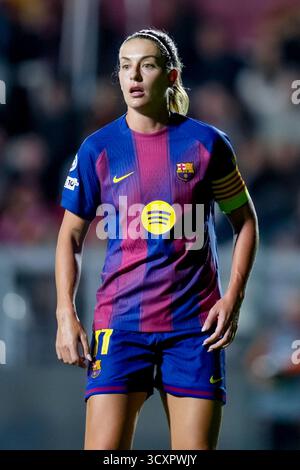 Rom, Italien. Oktober 2025. Alexia Putellas vom FC Barcelona sieht beim MD2-Spiel der UEFA Champions League Frauen zwischen AS Roma und FC Barcelona am 15. Oktober 2025 im Stadio Tre Fontane in Rom an. Quelle: Giuseppe Maffia/Alamy Live News Stockfoto