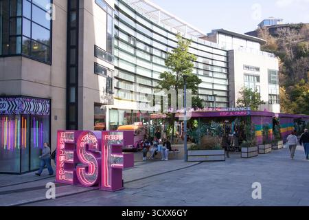 Edinburgh Street Food im Omni Centre, Leith Street, Edinburgh im Vereinigten Königreich Stockfoto