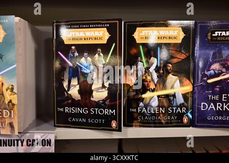 London, Vereinigtes Königreich, 8. Oktober 2025. Im Comic Book Store „Forbidden Planet“ auf der Shaftesbury Avenue. Stockfoto