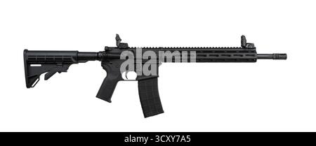 Schwarzes modernes Sportgewehr (Karabiner im AR-15-Stil) im Kaliber .22LR mit zusammenklappbarem Schaft und M-LOK Handschutz, isoliert auf weißem Hintergrund. Stockfoto