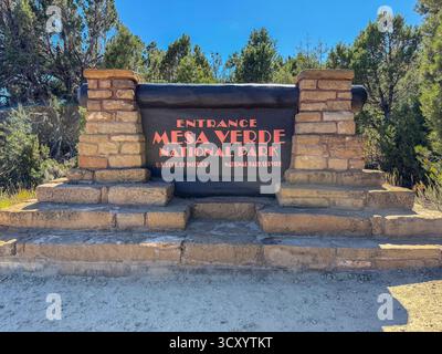 Eintrittsschild zum Mesa Verde Nationalpark, Colorado Stockfoto