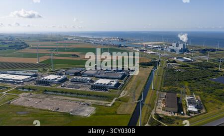 Erweiterung des Rechenzentrums in Eemshaven, Groningen, Niederlande. Big Tech, Big Data, KI-Infrastruktur. Stockfoto