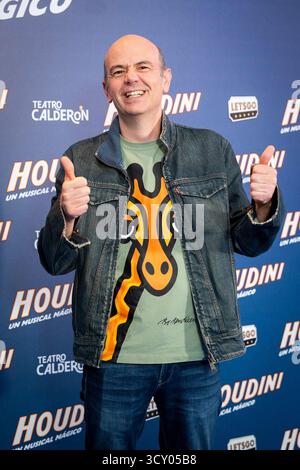 Jandro nimmt am 15. Oktober 2025 an der Houdini VIP-Veröffentlichung im Teatro Calderon in Madrid Teil. (Quelle: Miguel Escavias/Alfa Images/Alamy Live News) Stockfoto