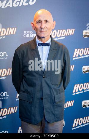 Modesto Lomba nimmt am 15. Oktober 2025 an der Houdini VIP-Veröffentlichung im Teatro Calderon in Madrid Teil. (Quelle: Miguel Escavias/Alfa Images/Alamy Live News) Stockfoto