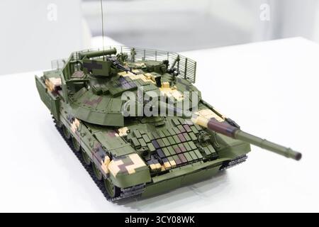 Ein modernisierter T-72Amt Panzer für die Streitkräfte der Ukraine Stockfoto