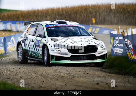 Piombino, Piombino, Italien. Oktober 2025. Fahren Sie Nikolay Gryazin und Co-Pilot Konstantin Aleksandrov vom Team Skoda FabiaÂ RS Rally2, sie stehen am 1. Tag des Rennens, während der FIA World Rally Championship WRC Central European Rally 2025 16 September Passau, Deutschland (Credit Image: © Luca Barsali/ZUMA Press Wire) NUR ZUR REDAKTIONELLEN VERWENDUNG! Nicht für kommerzielle ZWECKE! Stockfoto