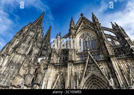 Außenansicht des gotischen Colgone Doms, Köln, Deutschland Stockfoto