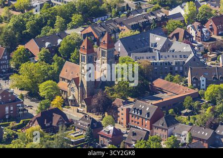 Luftaufnahme, katholische Kirche St. Clemens, Pfarrzentrum St. Clemens, Münster, Münsterland, Nordrhein-Westfalen, Deutschland, Ort der Anbetung, DE, EU Stockfoto