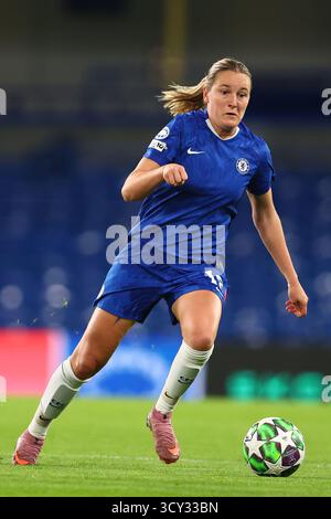 London, Großbritannien. Oktober 2025. Wieke Kaptein von Chelsea während des Spiels Chelsea Women vs Paris FC UEFA Womens Champions League in Stamford Bridge, London. Der Bildnachweis sollte lauten: Paul Terry/Sportimage Credit: Sportimage Ltd/Alamy Live News Stockfoto