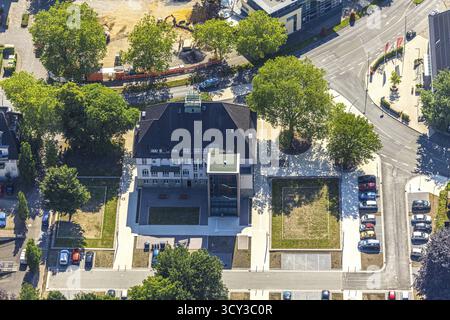 Luftaufnahme, Stadtverwaltung, Wiederaufbau des alten Rathauses Heessen, Kreisstädte, Bürgeramt HeessenHeessen, Hamm, Ruhr AR Stockfoto