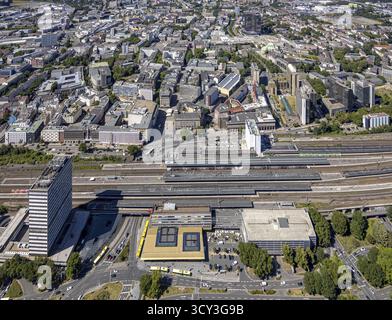 Luftansicht, Südeingang des Essener Hauptbahnhofs, Bahnsteige, Gleise, Stadtzentrum am Essener Hauptbahnhof, Hotel Handelshof, Haus der Technik, Nordausgang, Stockfoto
