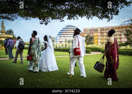 RWA RUANDA RUANDA Kigali Eine Hochzeitsfeier hat im Kigali Convention Centre Fotos gemacht. Ein beliebter angesehener Ort, wo Fotos und Videos zu finden sind Stockfoto