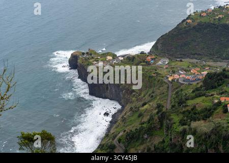 Vulkanküste von Faial in Madeira, Portugal Stockfoto