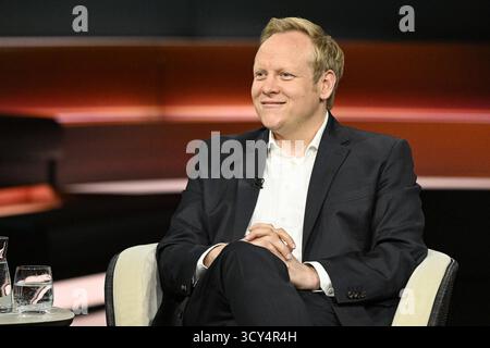 Tilman Kuban Politiker 10/25 ihr Tilman Kuban am 1. Oktober 2025 in Markus Lanz , ZDF TV Fernsehen Talkshow Talkshow Deutschland deutsch deutscher Mann CDU Politik Politiker german quer halb sitzend lächelnd *** Tilman Kuban Politiker 10 25 Ihr Tilman Kuban am 1. Oktober 2025 in Markus Lanz , ZDF TV Talkshow Talkshow Deutschland deutscher Mann CDU Politik Politiker german Cross half sitzend lächelnd Stockfoto