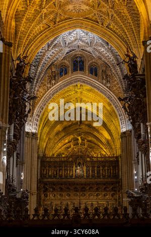 Kathedrale von Sevilla (Catedral de Sevilla) - Kathedrale der Heiligen Maria des Sees in Sevilla, Andalusien, Spanien. Stockfoto