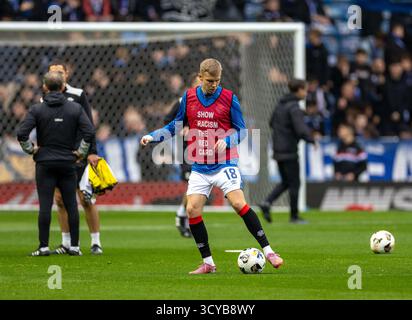 Ibrox Stadium, Glasgow, Großbritannien. Oktober 2025. Scottish Premiership Football, Rangers gegen Dundee United; Oliver Antman von Rangers Warms Up Credit: Action Plus Sports/Alamy Live News Stockfoto