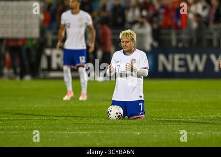 Commerce City, CO, USA. Oktober 2025. US-Mittelfeldspieler Diego Luna (7) während des internationalen Fußballspiels der Männer zwischen der US-Nationalmannschaft und Australien im Dick's Sporting Goods Park in Commerce City, CO. (Foto: Kevin Langley/Sports South Media). Quelle: csm/Alamy Live News Stockfoto