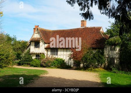 Wunderschönes Tudor Fachwerkhaus, Suffolk, Großbritannien Stockfoto