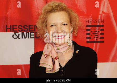 Hessischer Filmpreis in Frankfurt 2025. Matrize 36. Verleihung des Hessischen Film- und Kinopreises in der Alten Oper. Sunnyi Melles ist eine schweizerische Schauspielerin und Synchronsprecherin *** Hessischer Filmpreis in Frankfurt 2025 36. Hessischer Film- und Kinopreis an der Alten Oper Sunnyi Melles ist eine Schweizer Schauspielerin und Stimmdarstellerin Stockfoto