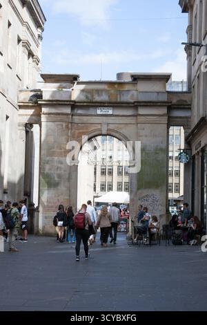 Blick auf Exchange Place und Merchant City in der Buchanan Street in Glasgow, Schottland, Großbritannien Stockfoto