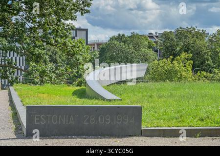 Das Denkmal der gebrochenen Linie, Denkmal in Erinnerung an die Estnische Katastrophe, Tallinn, Estland *** das Denkmal der gebrochenen Linie, Denkmal zur Erinnerung an die Estnische Katastrophe, Tallinn, Estland Stockfoto