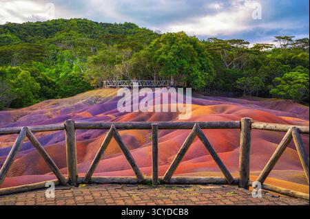 Aussichtsplattform im Chamarel Seven Colored Earth Geopark, Mauritius, Afrika Stockfoto