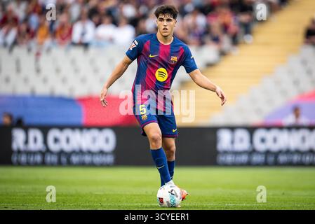 Barcelona, Spanien, Spanien. Oktober 2025. Pau CUBARSI von Barcelona während des LaLiga-Spiels zwischen FC Barcelona und Girona FC bei Estadi Olimpic Lluis Companys am 18. Oktober 2025 in Barcelona. (Kreditbild: © Matthieu Mirville/ZUMA Press Wire) NUR REDAKTIONELLE VERWENDUNG! Nicht für kommerzielle ZWECKE! Quelle: ZUMA Press, Inc./Alamy Live News Stockfoto